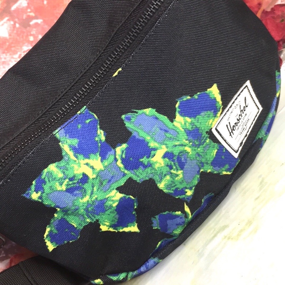 Herschel Supply Co. Black Blue and Green Floral  Canvas Fanny Pack - Picture 2 of 9